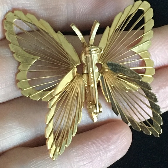 Vintage MONET Butterfly Brooch Pin - Picture 3 of 8